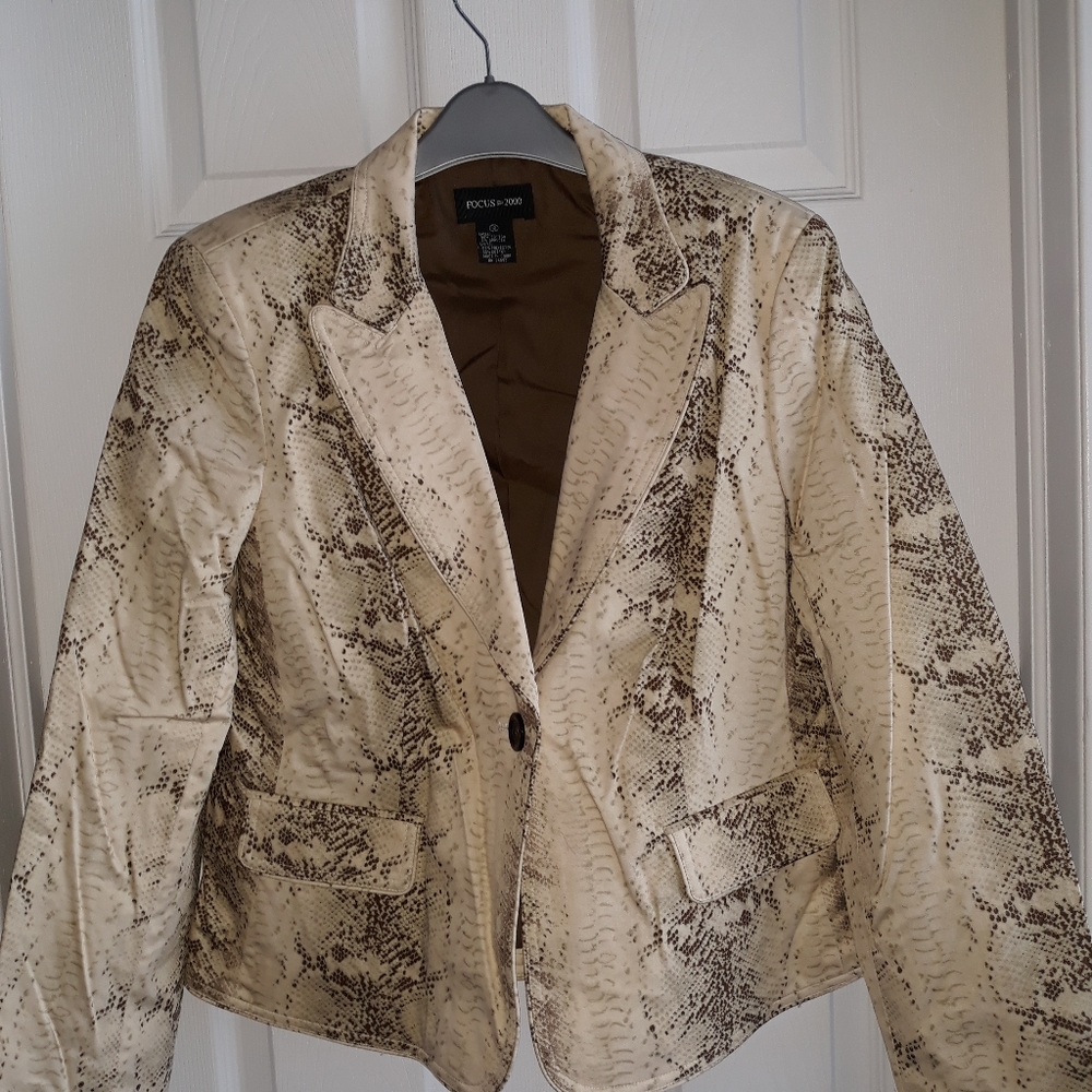 Short snake print jacket